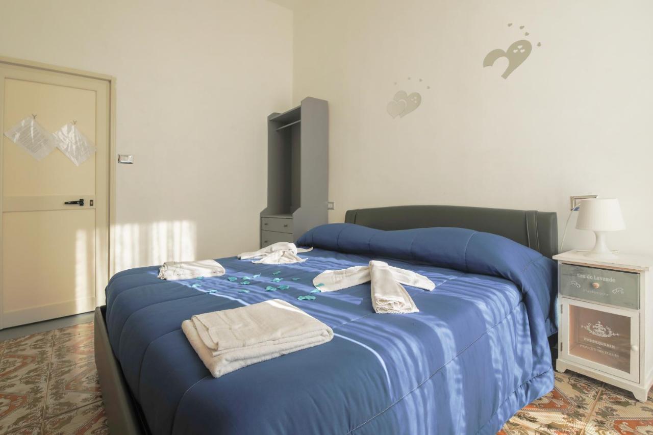 Madison Bed & Breakfast เนเปิลส์ ภายนอก รูปภาพ